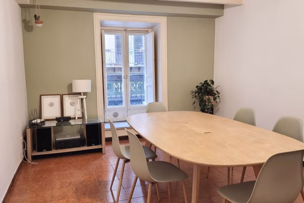 4- Bunker - Meeting Room